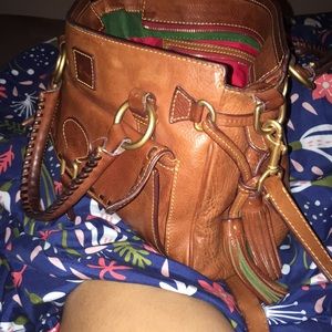 Dooney & bourke hand bag